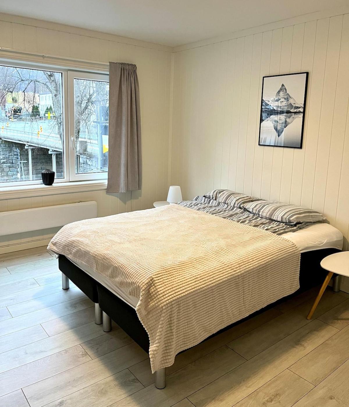 Apartment In The Heart Of Andalsnes Exterior photo