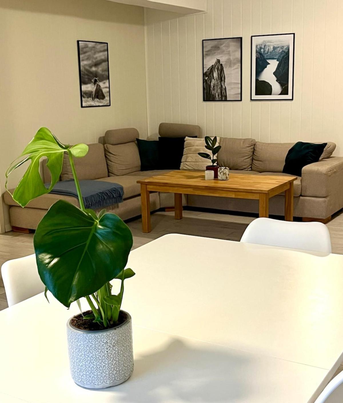 Apartment In The Heart Of Andalsnes Exterior photo